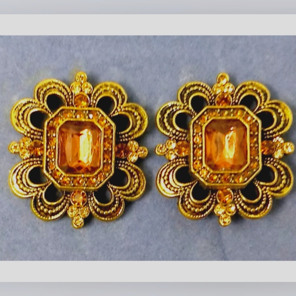 Avon Topaz Color Beaded Earrings 2004 - Picture 9 of 9